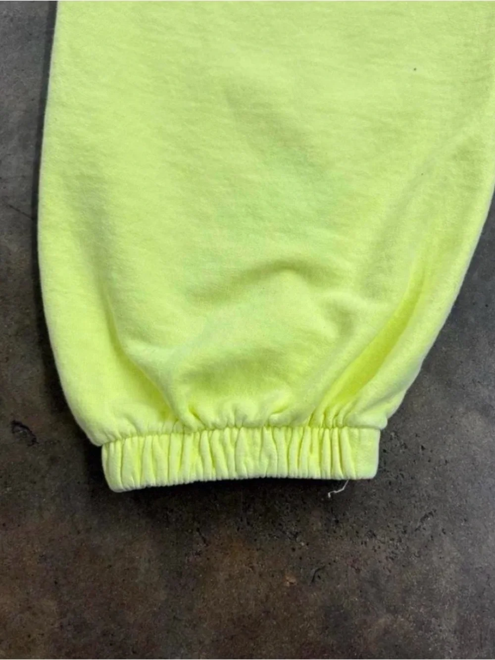 NEW YEEZY SAMPLE NEON GREEN SP-06 CUFFED SWEATPANTS SIZE 1